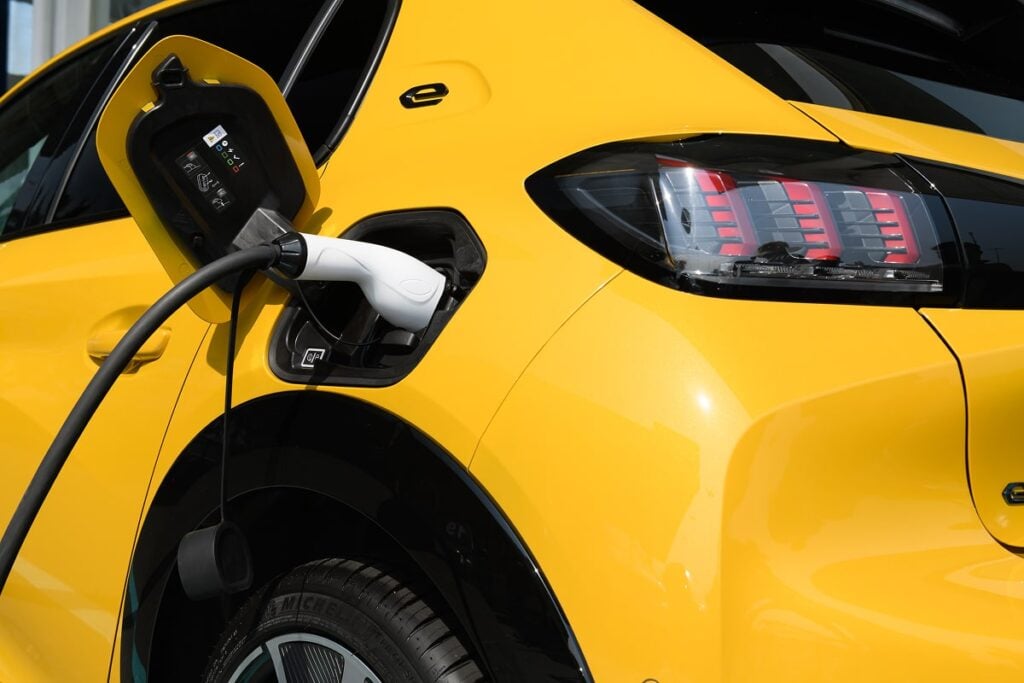 La nouvelle e208 - © Peugeot