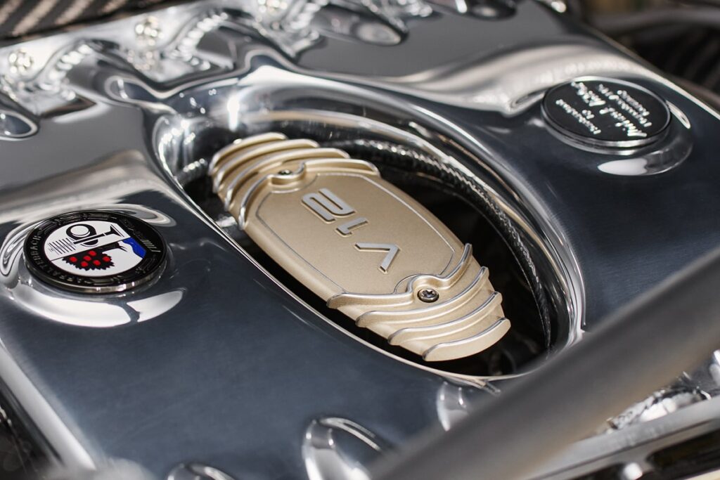 Le moteur V12 construit par AMG et réglé par Pagani - © Pagani