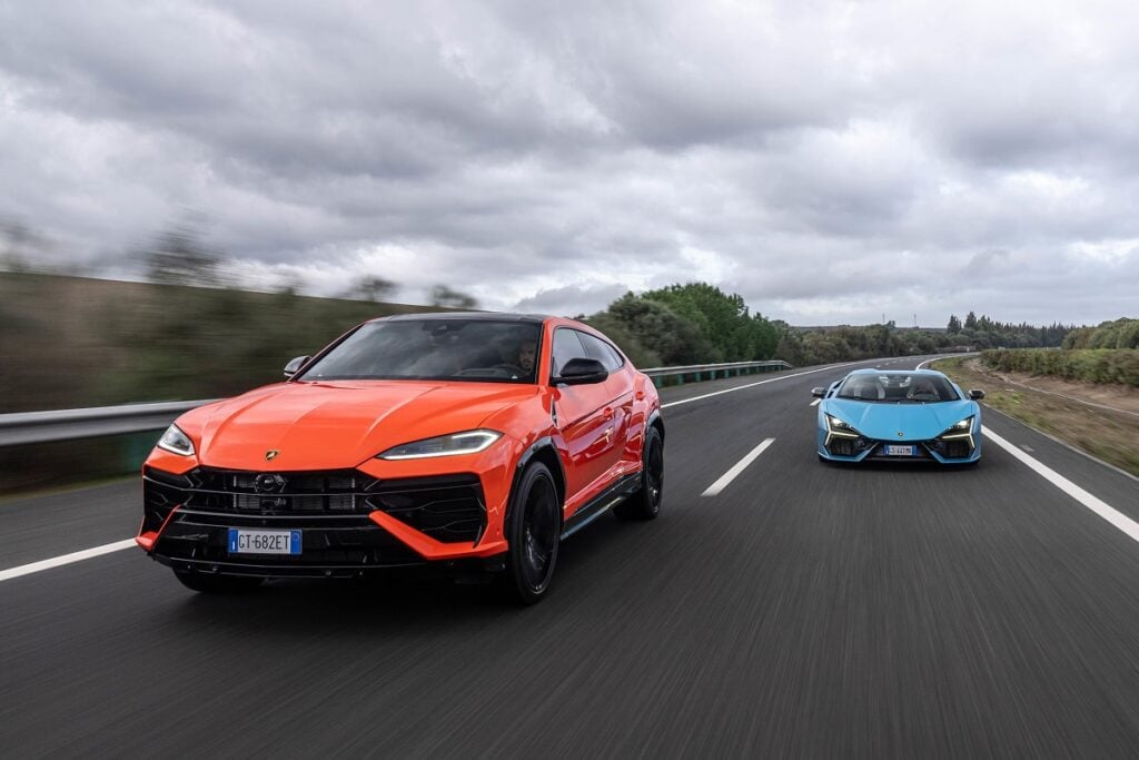 Urus SE et Revuelto - © Lamborghini