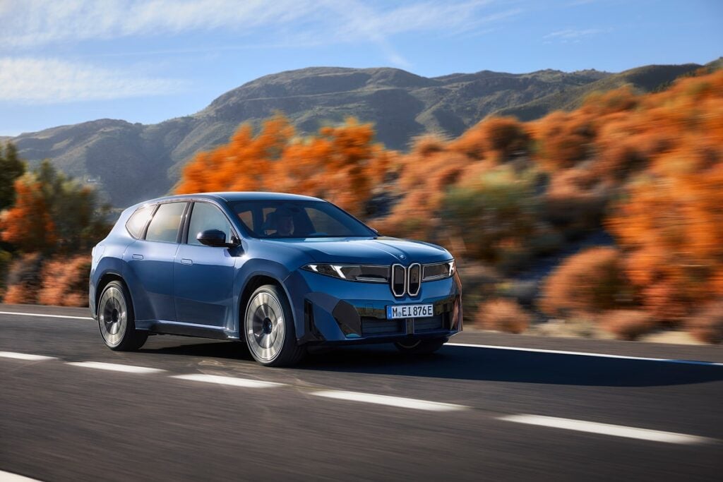 iX3 - © BMW