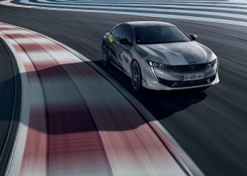 Avec la 508 Sport engineered, Peugeot envoie du lourd