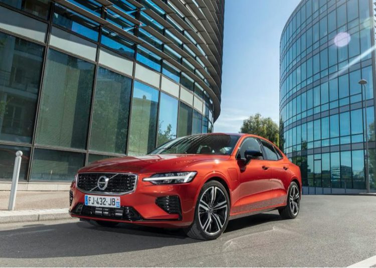 Volvo S 60 Twin Engine, résolument branchée