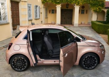 La nouvelle Fiat 500 cultive sa différence