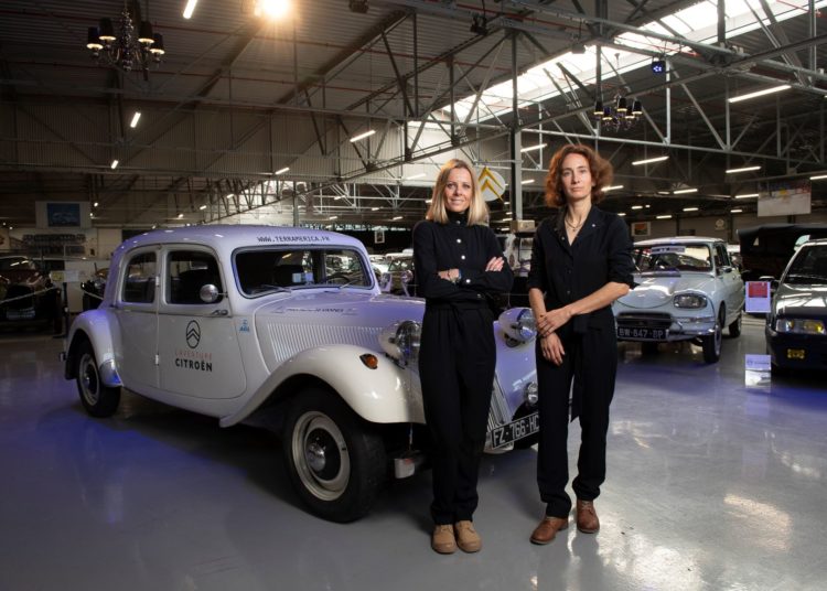 De l&rsquo;Alaska à la Terre de Feu en Traction avant Citroën