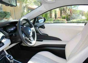 Comment fonctionne une voiture hybride ?