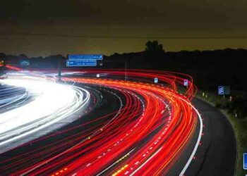 Qui a créé l'autoroute ?