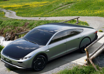 Voici la Lightyear, première voiture électrique solaire