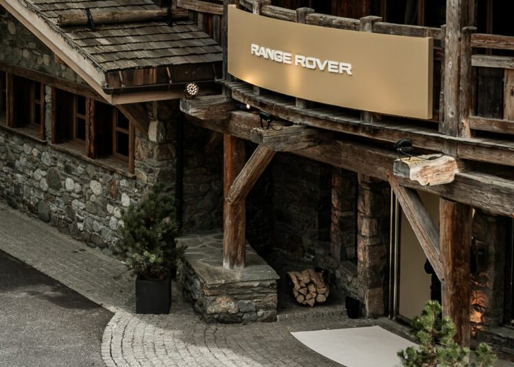 Range Rover House Megève L'apogée du luxe alpin