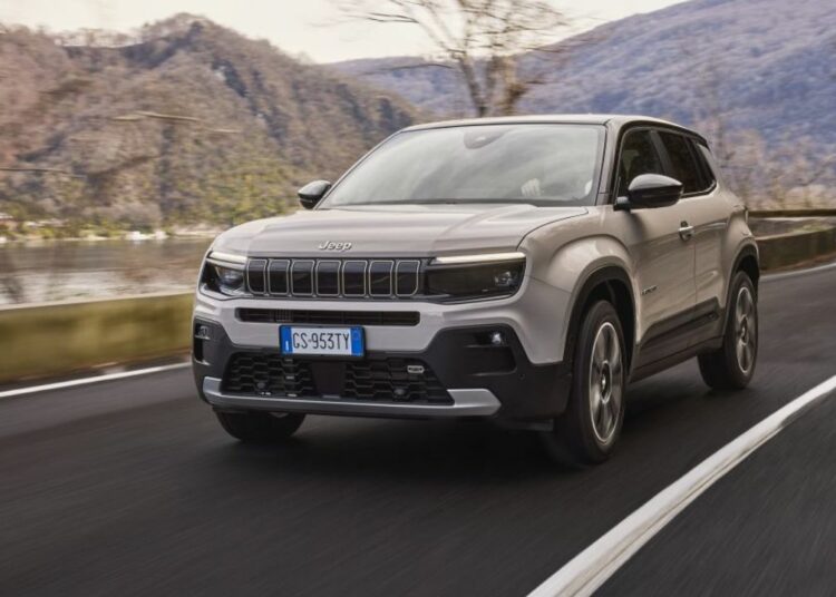 Jeep® Avenger e-Hybrid La Révolution Hybride Légère de Jeep®