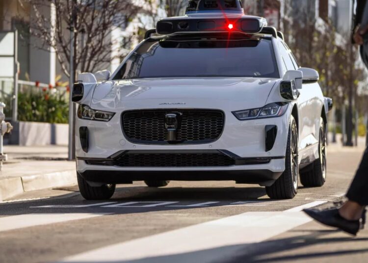 Pendant qu'en France on freine l'innovation automobile, la 9e ville des Etats-Unis accueille en toute tranquillité le dernier cri en matière de voiture autonome